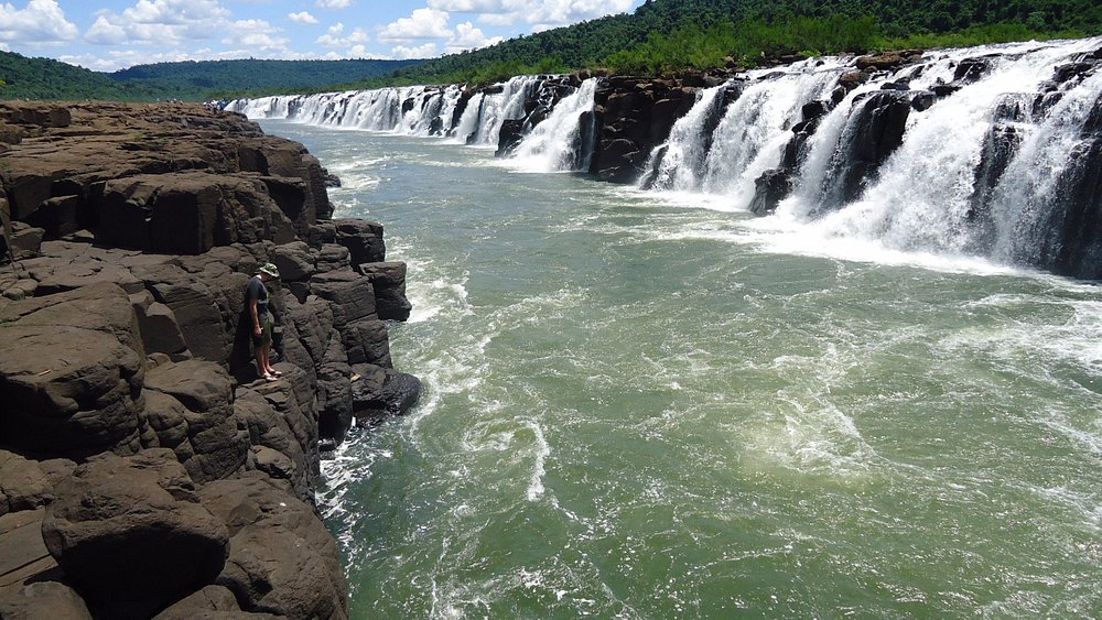 Rochas e água do rio Uruguai